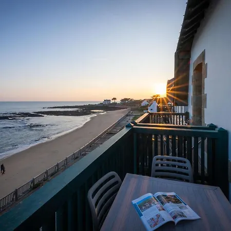 Residence Odalys Valentin Plage Batz-sur-Mer Exterior photo